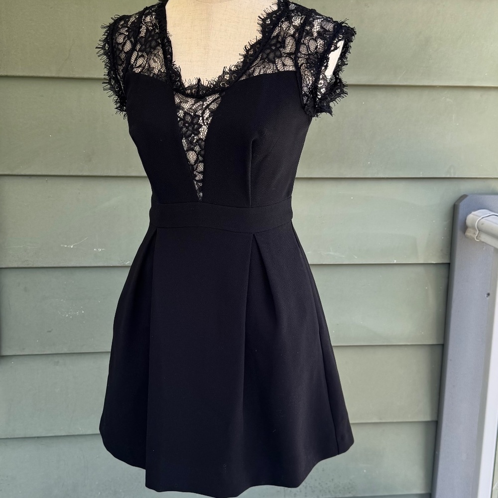 Dainty is still a thing!